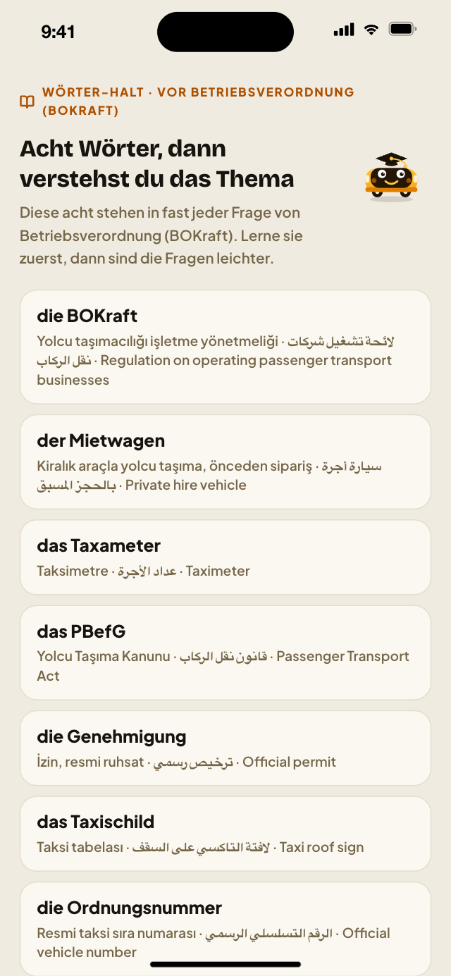 Sprachhilfe in der App. Acht Fachwörter vor dem Thema, je auf Türkisch, Arabisch und Englisch, auf deutscher Oberfläche.