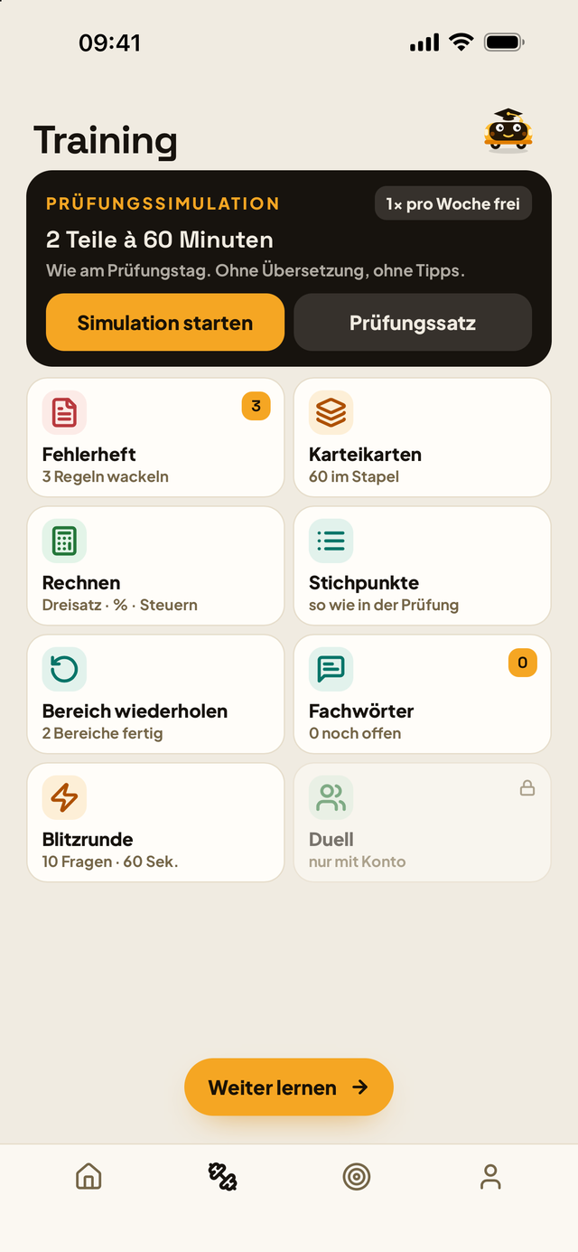 Der Reiter Training in der App. Oben die Prüfungssimulation, darunter Kacheln für Fehlerheft, Karteikarten, Rechnen, Stichpunkte, Bereich wiederholen, Fachwörter, Blitzrunde und Duell.
